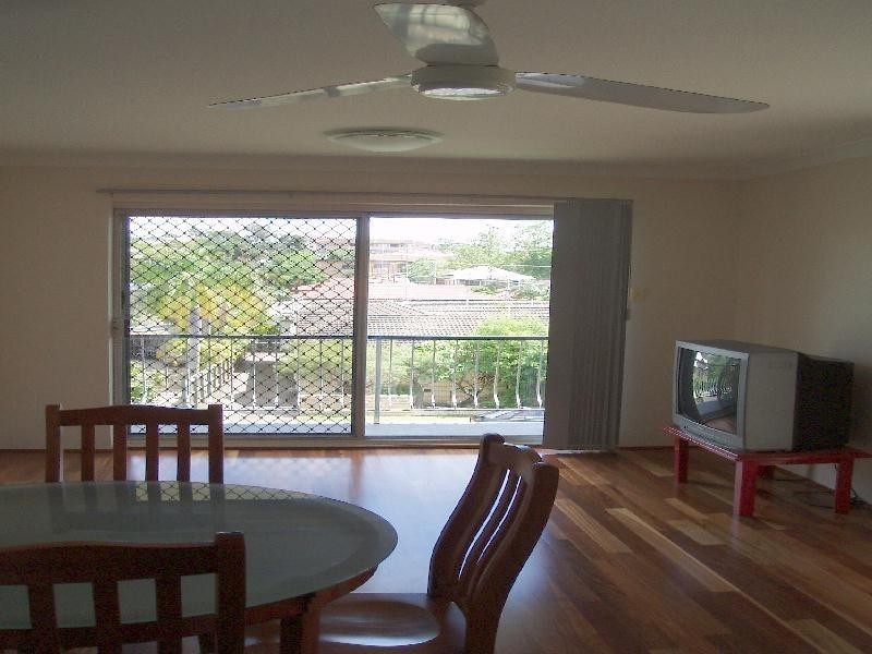 2/12 OLIVE STREET, Nundah QLD 4012