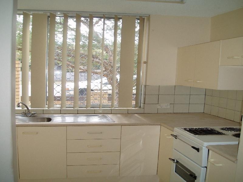 2/15 HOWS ROAD, Nundah QLD 4012