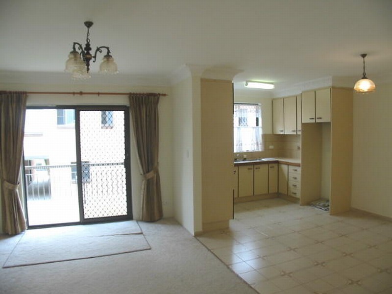 2/15 SALT STREET, Windsor QLD 4030