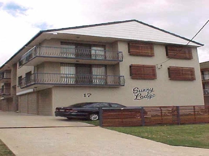 2/17 BUCKBY STREET, Nundah QLD 4012