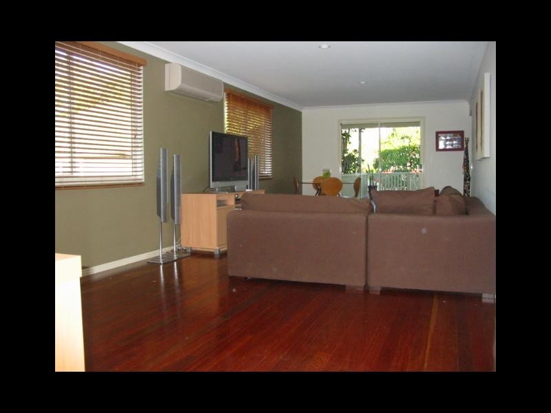 33A STATION AVENUE, Northgate QLD 4013