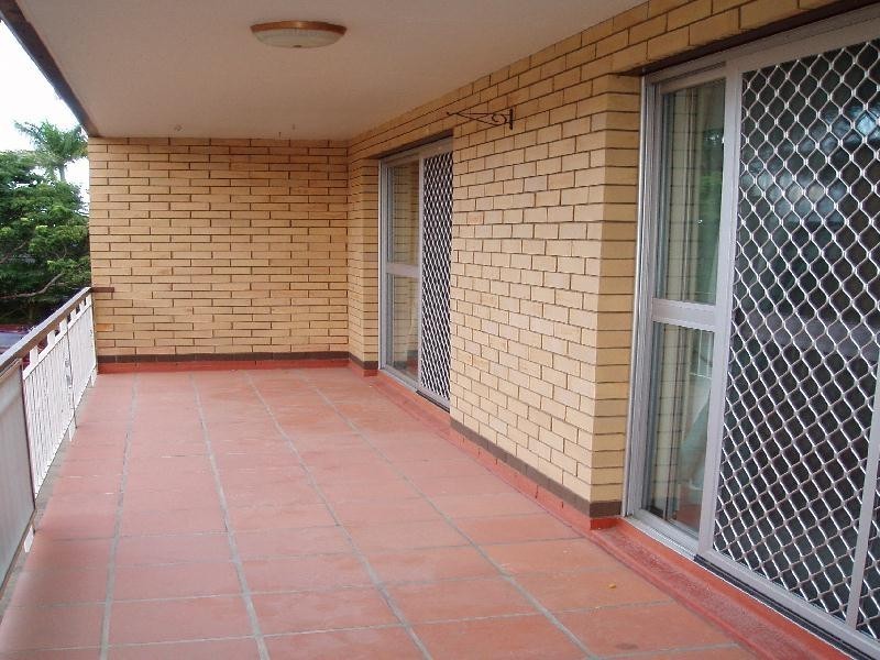 2/93 MELTON ROAD, Nundah QLD 4012