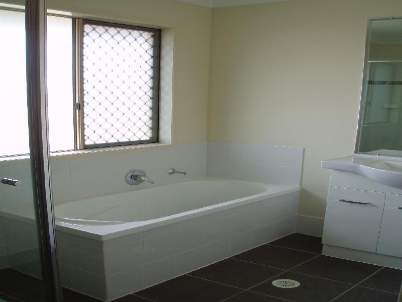 2a AMELIA STREET, Nundah QLD 4012