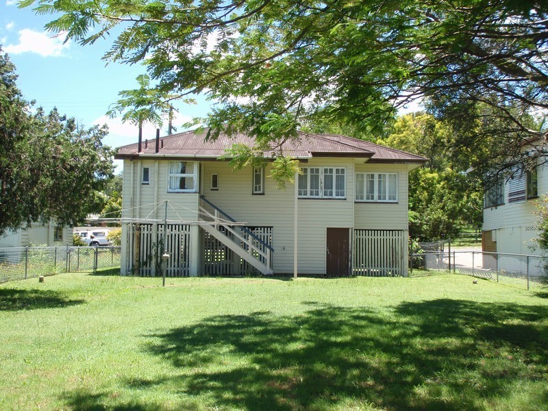 34 School Road, Stafford QLD 4053