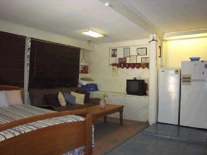 Arana Hills QLD 4054