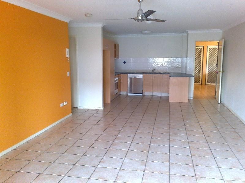 4/155 Flower Street, Northgate QLD 4013