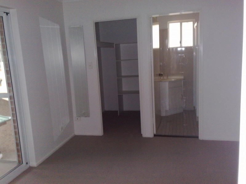 5/12 LITTLE STREET, Albion QLD 4010