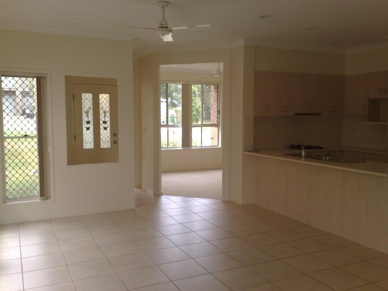 21 WARBURTON STREET, Murrumba Downs QLD 4503