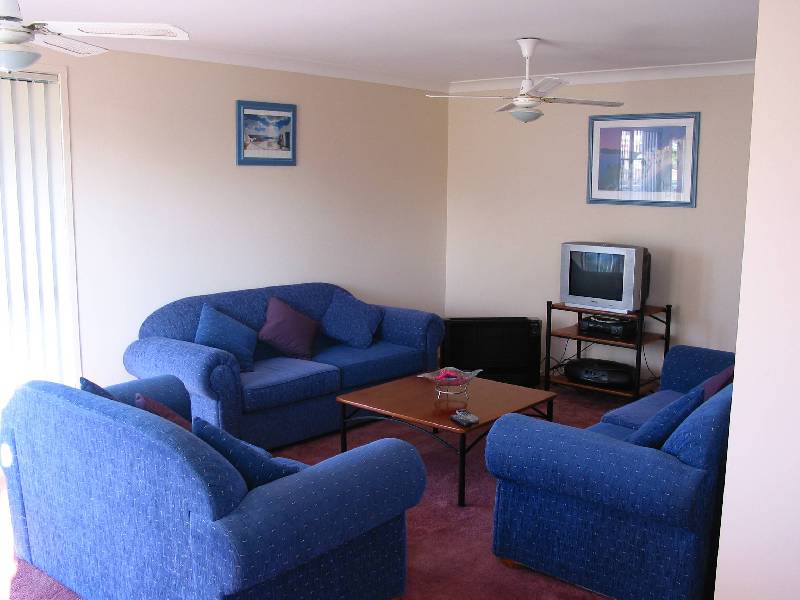 2/ 14 Fitzroy Street, Anna Bay NSW 2316