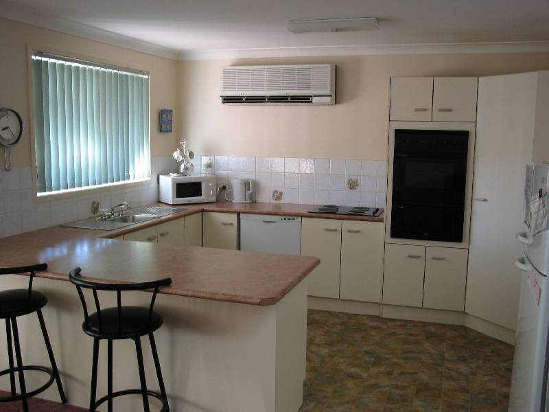 2/ 14 Fitzroy Street, Anna Bay NSW 2316