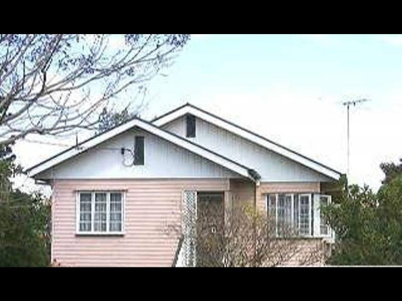 18 AGNES STREET, Acacia Ridge QLD 4110