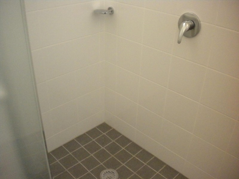 1/240 CARMODY ROAD, St Lucia QLD 4067