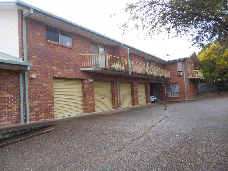 3/20 GREEN STREET, Booval QLD 4304