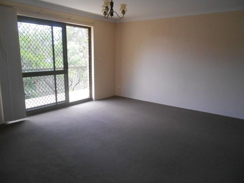 12/5  ADA ST, Taringa QLD 4068