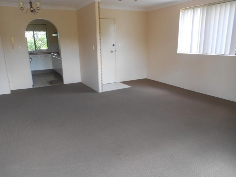 12/5  ADA ST, Taringa QLD 4068