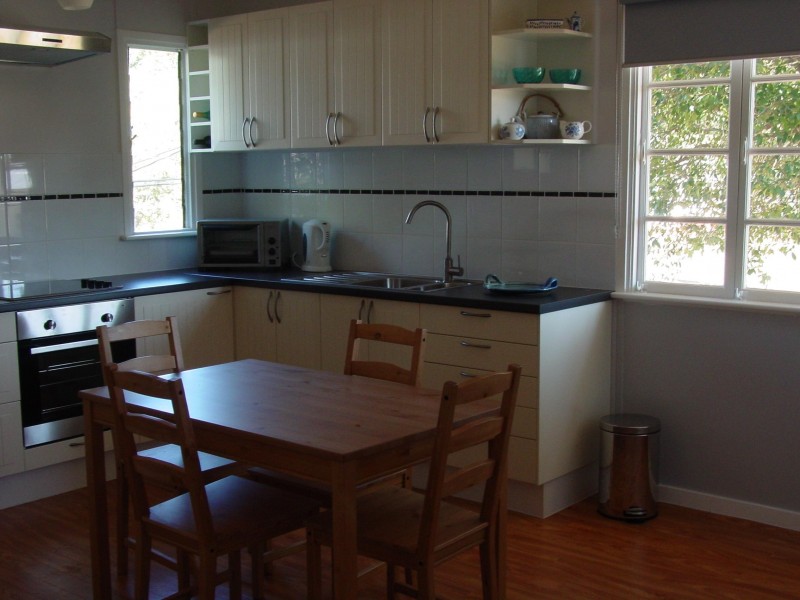 18 AGNES STREET, Acacia Ridge QLD 4110