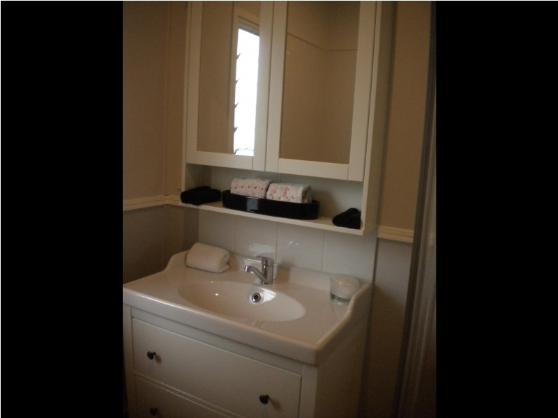 18 AGNES STREET, Acacia Ridge QLD 4110