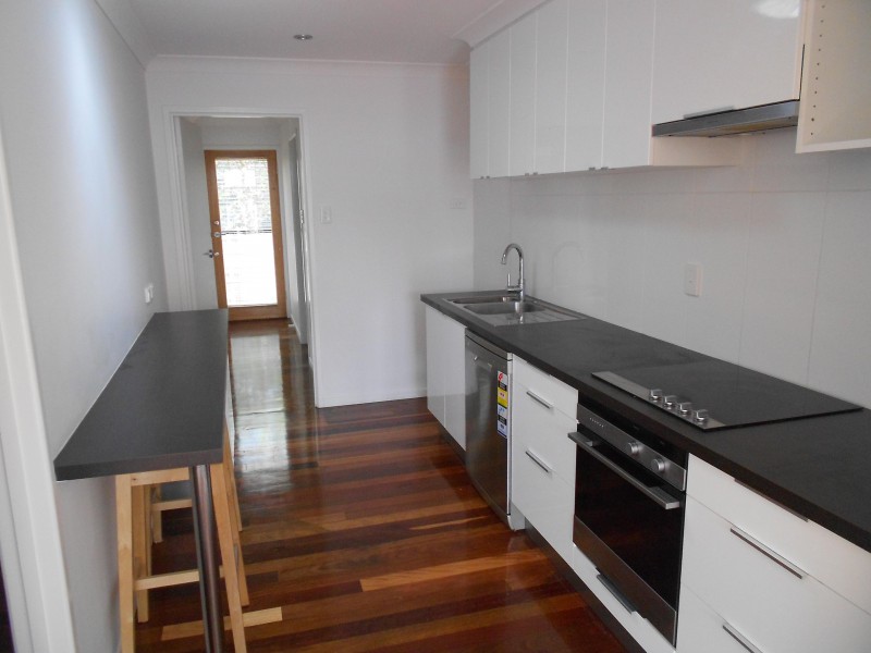 2/140 ARTHUR TERRACE, Red Hill QLD 4059