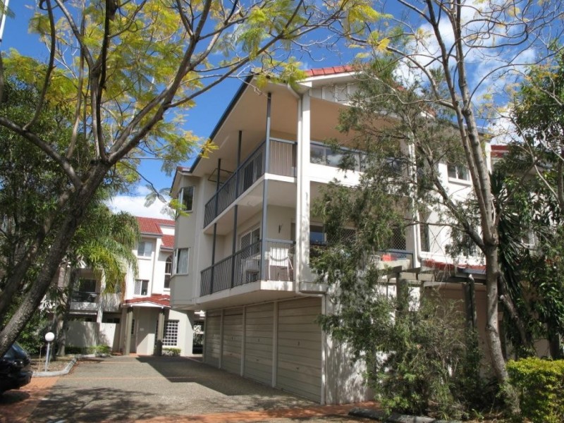 1/18 AUGUSTUS STREET, Toowong QLD 4066