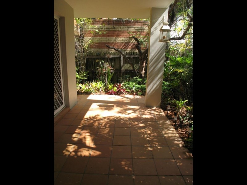 1/18 AUGUSTUS STREET, Toowong QLD 4066