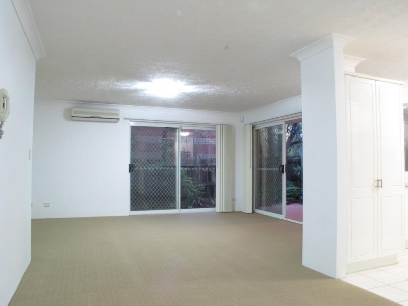 1/18 AUGUSTUS STREET, Toowong QLD 4066