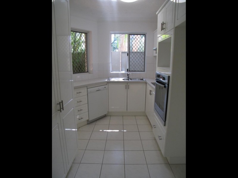 1/18 AUGUSTUS STREET, Toowong QLD 4066