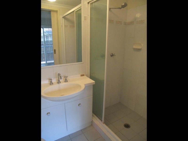 1/18 AUGUSTUS STREET, Toowong QLD 4066