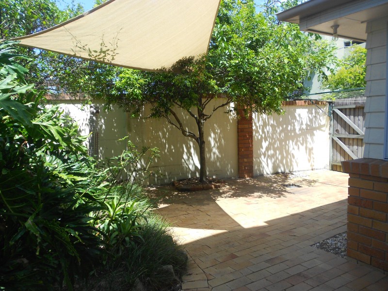 2/1 Augustus St, Toowong QLD 4066