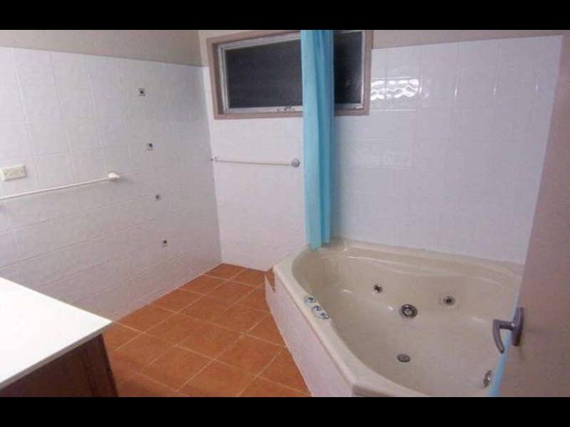 21 BAKEWELL STREET, Mount Gravatt East QLD 4122