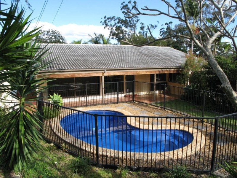 8 BALMORE STREET, Indooroopilly QLD 4068