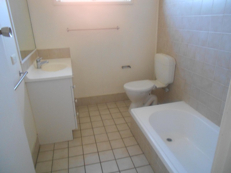 4/40 BAYLISS STREET, Toowong QLD 4066