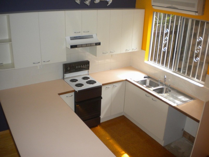 2/47 BENT ST, Toowong QLD 4066