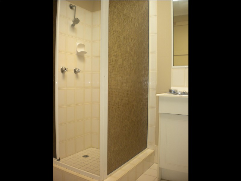 2/47 BENT ST, Toowong QLD 4066