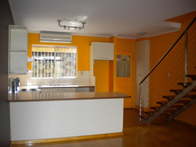 2/47 BENT ST, Toowong QLD 4066