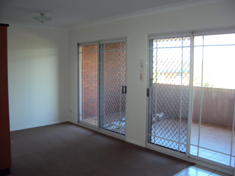 8/9 BERGIN ST, Milton QLD 4064