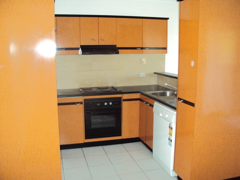 8/9 BERGIN ST, Milton QLD 4064