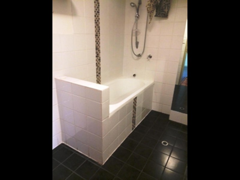 2/9 BERGIN ST, Milton QLD 4064