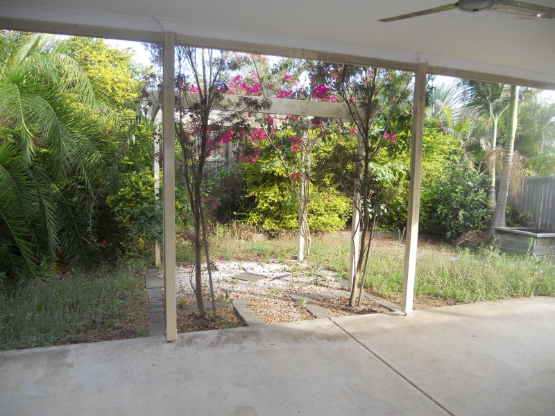 39 BERKSHIRE PL, Springfield Lakes QLD 4300
