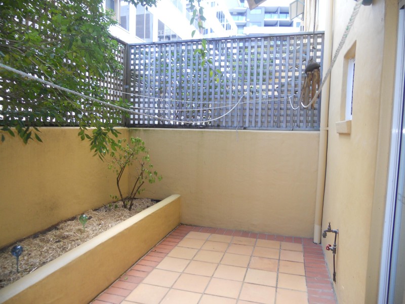 4/128 BOWEN STREET, Spring Hill QLD 4000