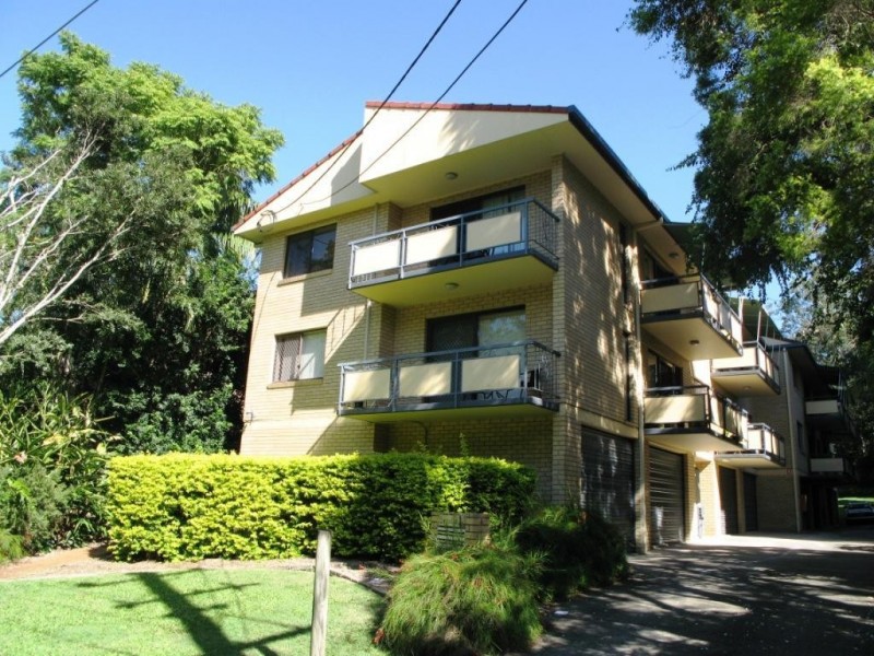 1/8 BRYCE STREET, St Lucia QLD 4067