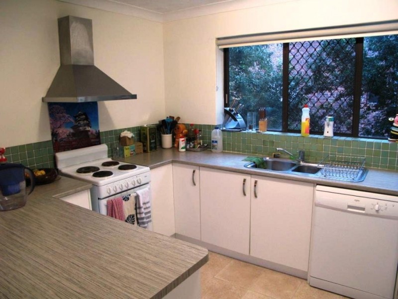 1/8 BRYCE STREET, St Lucia QLD 4067