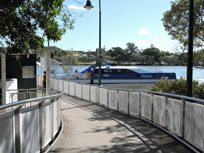 1/8 Bryce Street, St Lucia QLD 4067