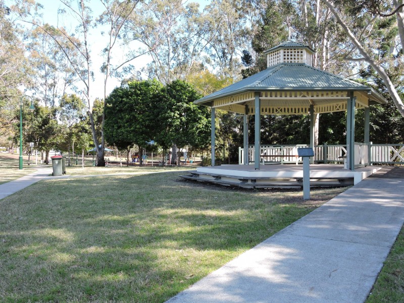 1/8 Bryce Street, St Lucia QLD 4067