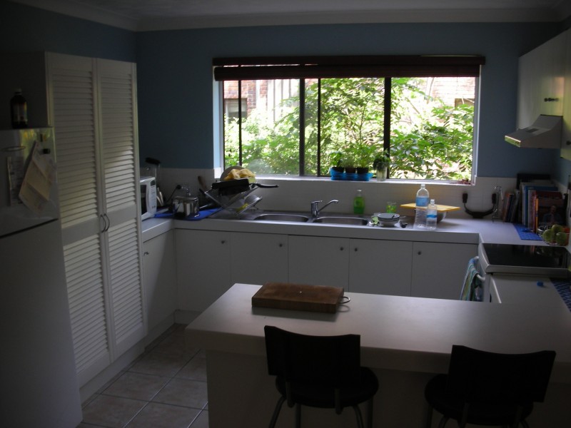 2/8 BRYCE STREET, St Lucia QLD 4067