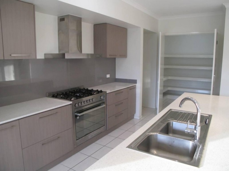 3 BUNYA STREET, Moggill QLD 4070