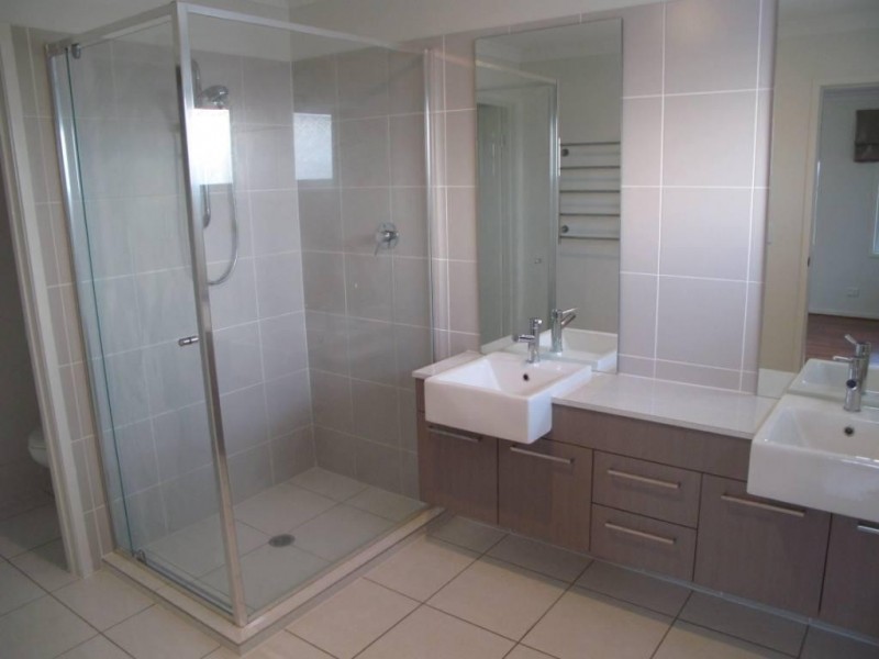 3 BUNYA STREET, Moggill QLD 4070