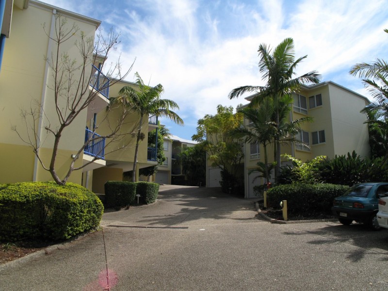 13/30-32 CADELL STREET, Toowong QLD 4066