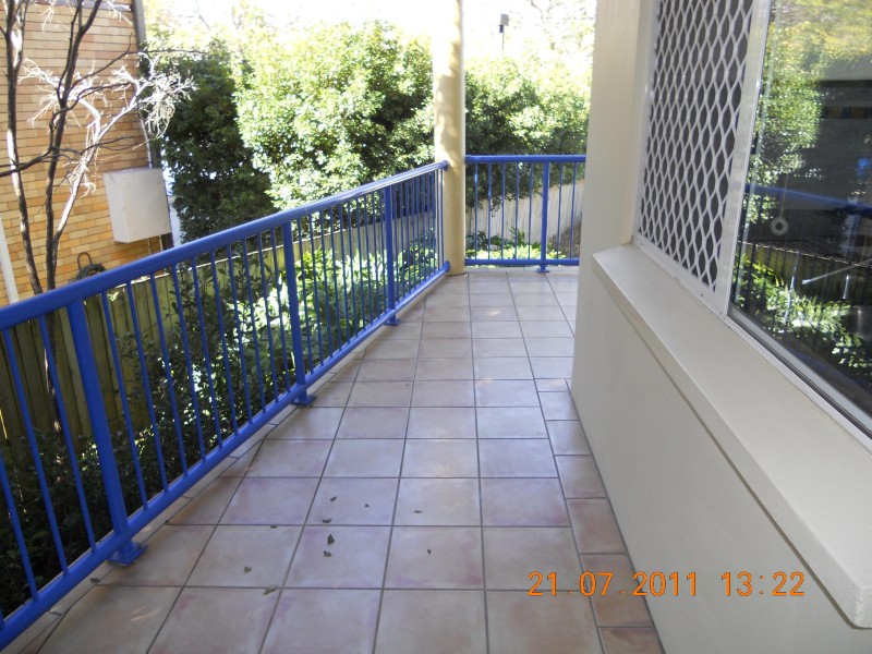 2/32 CADELL ST, Toowong QLD 4066