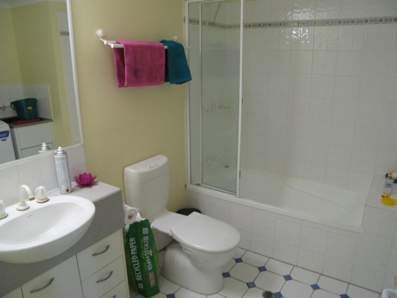 4/32 CADELL STREET, Toowong QLD 4066