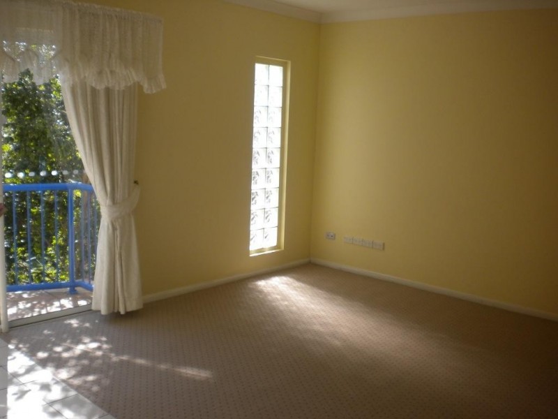 15/32 CADELL STREET, Toowong QLD 4066